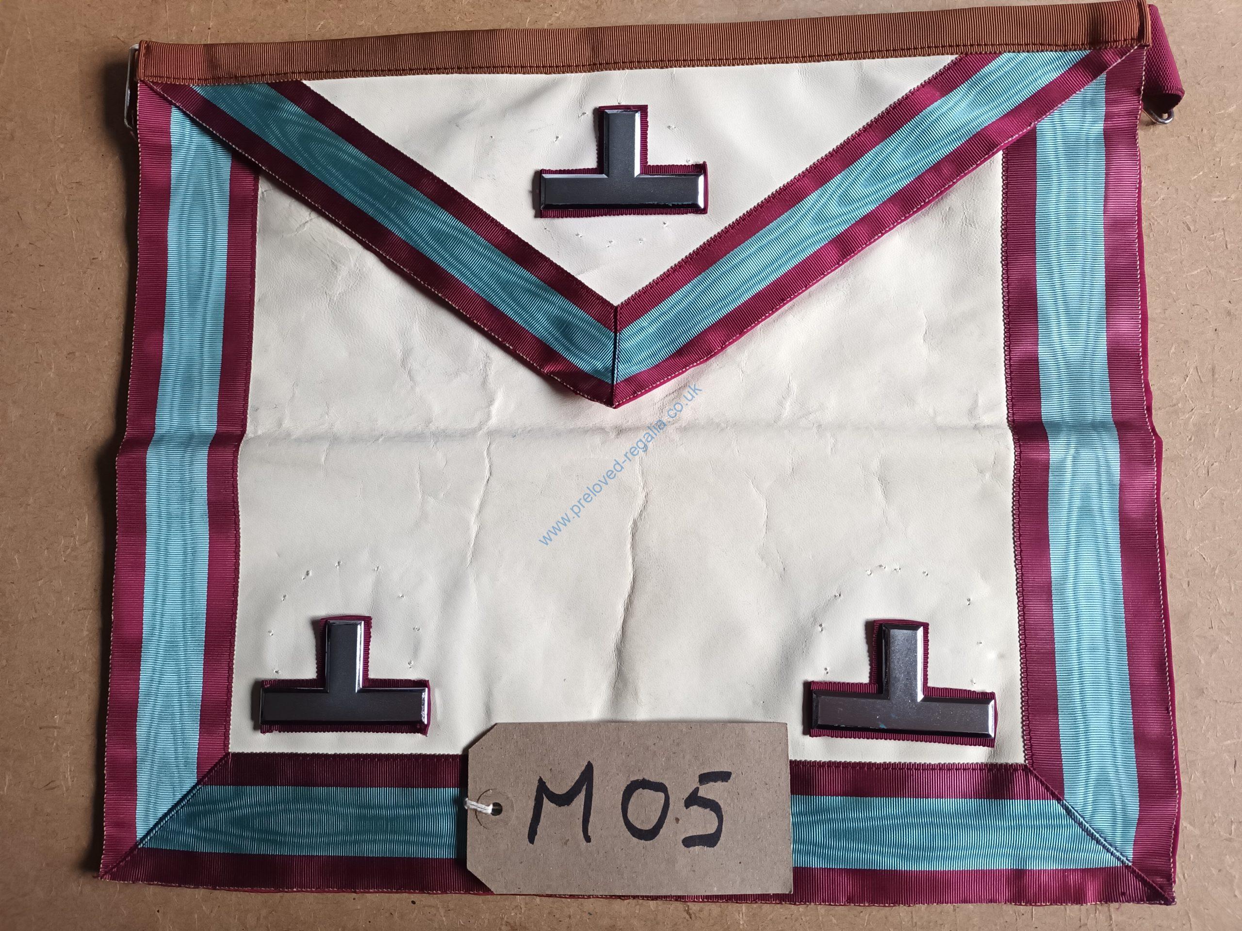 Grab this MARK MASTER APRON - Before it goes - Only £10‼️❖❖FREE POSTAGE AND PACKAGING❖❖