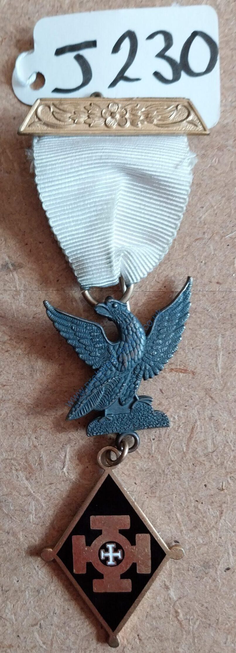 Breast Jewel for Knight Companion ❖❖FREE POSTAGE AND PACKAGING❖❖